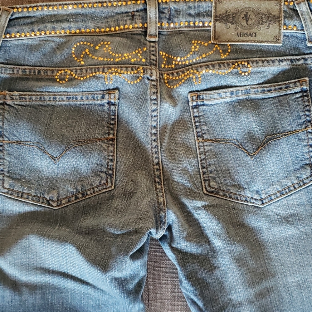 Jeans - Picture 2 of 5